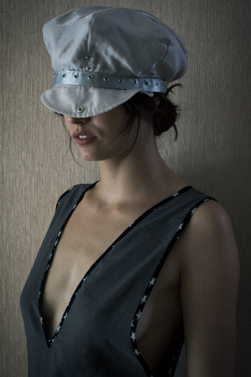 Luna hat